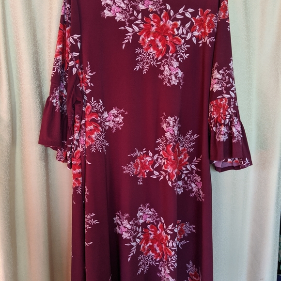 Wine Floral Print Dress with Bell Sleeves - Picture 3 of 4